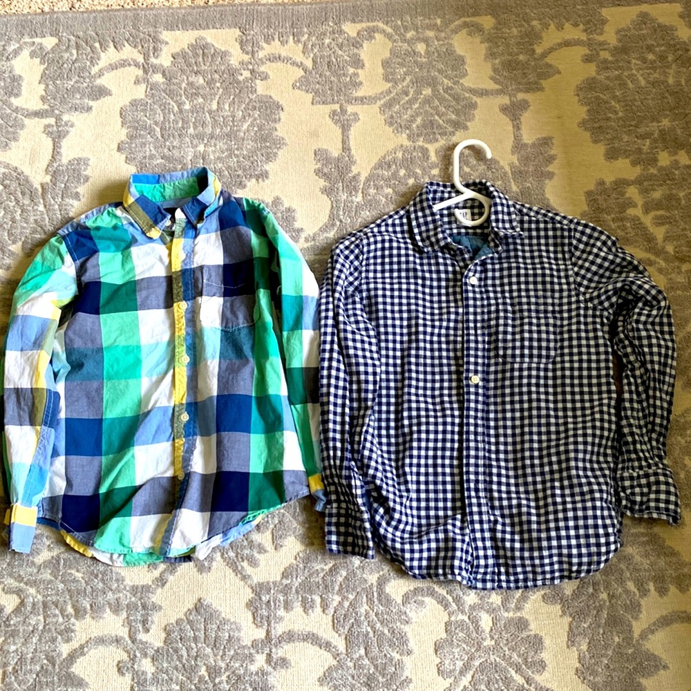 Gap kids plaid button down shirts, set of 2
